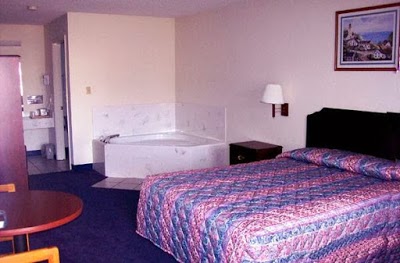 AMERICAN INN AND SUITES, White Hall, United States of America