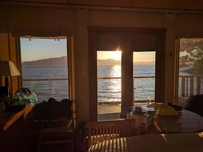 ROCKWATER SECRET COVE RESORT, Halfmoon Bay, Canada