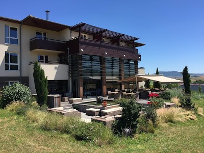 BEST WESTERN HOTEL GERGOVIE, Perignat les Sarliev, France