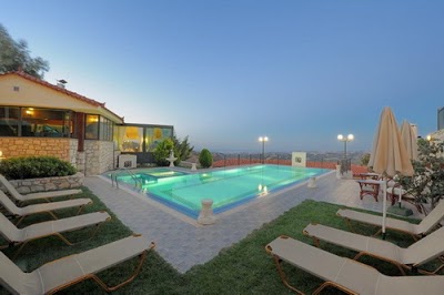 Vergis Epavlis, Heraklion, Greece