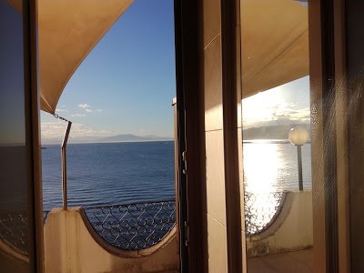 HOTEL LA LUCERTOLA, Vietri sul mare, Italy