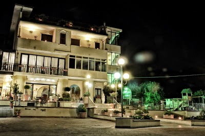 HOTEL RISTORANTE LA RIPA, Cavallo, Italy