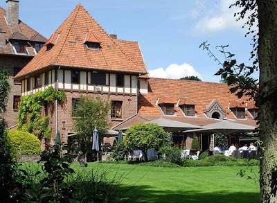 HOSTELLERIE LA BUTTE AUX BOIS, LANAKEN, Belgium