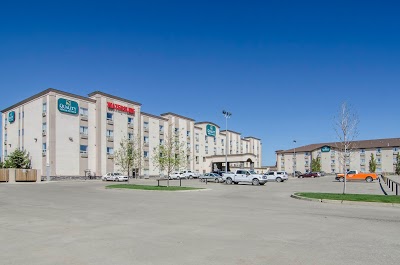 Pomeroy Inn & Suites, Grande Prairie, Canada