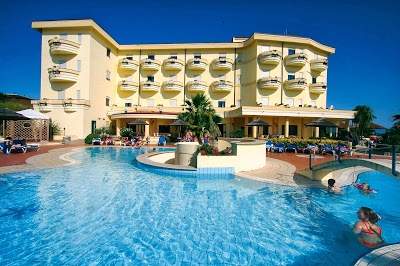 Sunshine Club Hotel & Beauty, Ricadi, Italy