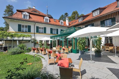 Schlossgut Oberambach Bio-Hotel und Vitalzentrum, Muensing, Germany