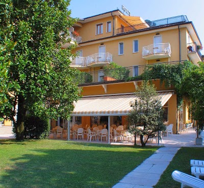Bisesti, Garda, Italy