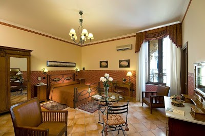 Pinto Storey Hotel, Naples, Italy