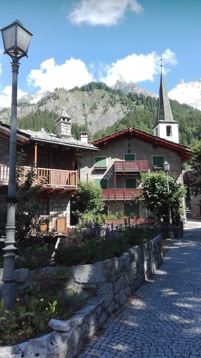 Auberge de La Maison, Courmayeur, Italy