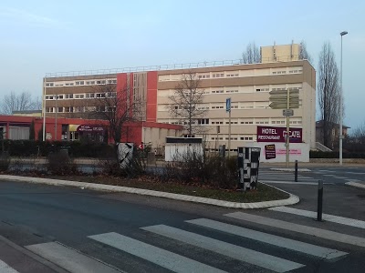 Akena Escatel, Macon, France