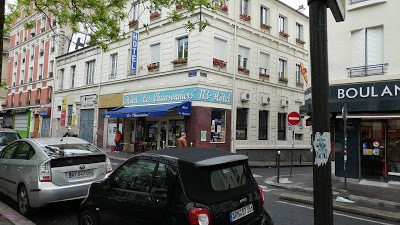 Les Chansonniers, Paris, France