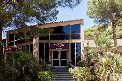 LOGIS Domaine de Roquerousse, Salon-de-Provence, France