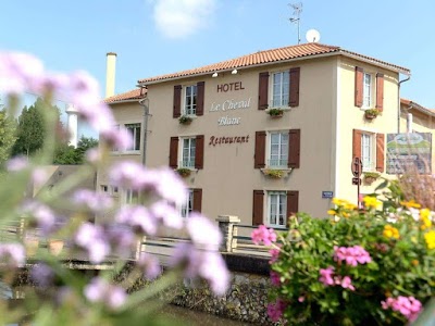 Logis Le Cheval Blanc et Clovis, Vouille, France