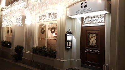 Hotel zum Weissen Kreuz, Lucerne, Switzerland