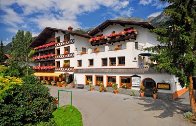 Hotel Alpina Arlberg, Pettneu am Arlberg, Austria