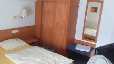 Birnbaumhof - Hotel Pension und Ferienwohnungen, Schwedelbach, Germany