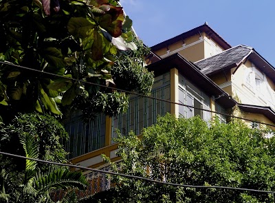Casa Amarelo par Robert le H, Rio de Janeiro, Brazil