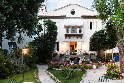 Hotel Club I Pini Residenza d'Epoca, Camaiore, Italy