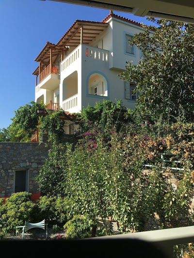 Konstantina Studios, Alonnisos Town, Greece