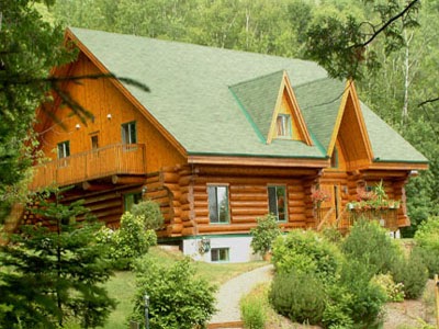 Au Bois Jolit, Mont-Tremblant, Canada