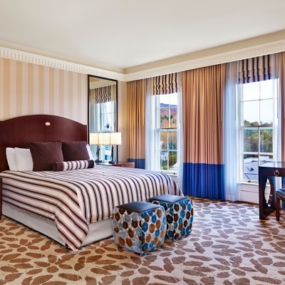 INNS AT THE EQUINOX, Manchester Village, United States of America