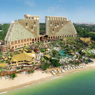 Centara Grand Mirage Beach Resort Pattaya, Pattaya, Thailand