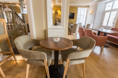 THE OAKTHORPE AND LAMPLIGHTER, Windermere, United Kingdom