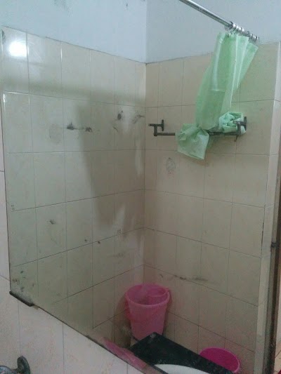 Hotel Queens Land, Amritsar, India