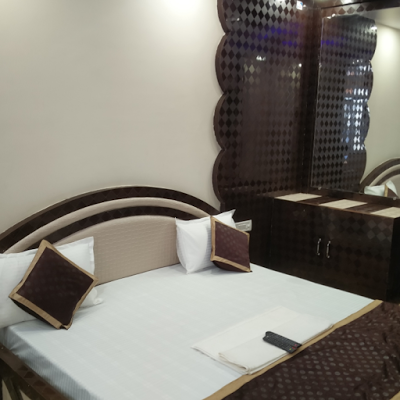 Hotel Sanskar, Pachmarhi, India