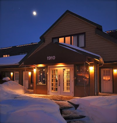 Refuge du Faubourg, Saint Ferreol les Neiges, Canada