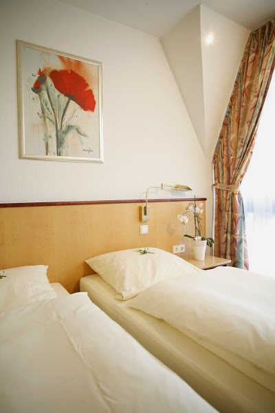 HOTEL ST  PIERRE, Bad Hoenningen, Germany