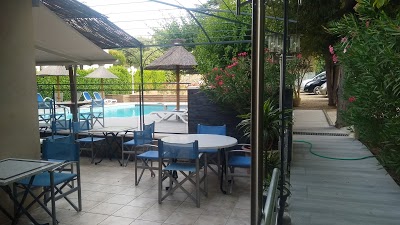 Hotel Les Alpes, Greoux-les-Bains, France