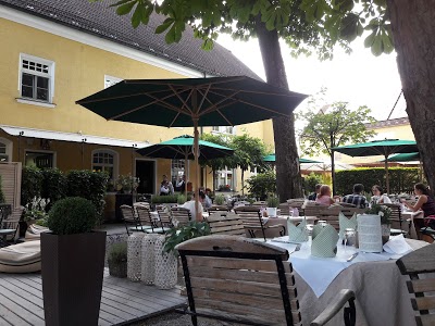 HOTEL GUTSGASTHOF STANGL, Neufarn, Germany