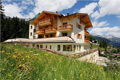 DER WALDHOF, St Anton, Austria
