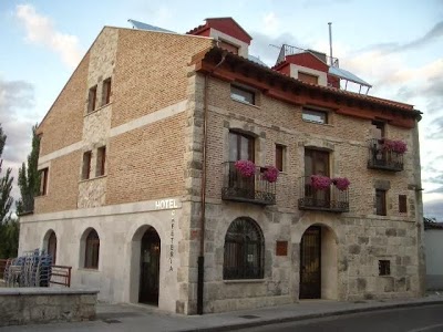 Puerta del Arco, Tudela De Duero, Spain
