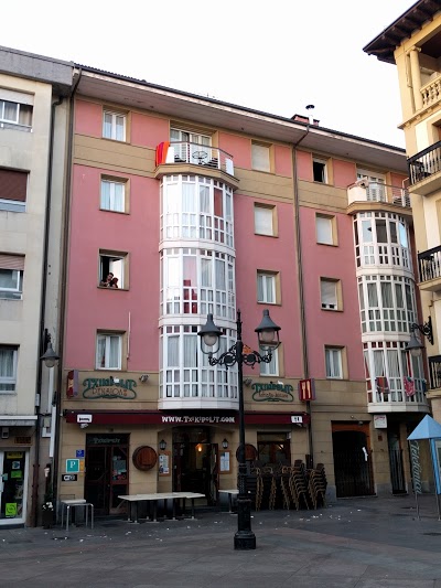 Txiki Polit Pentsioa, Zarautz, Spain