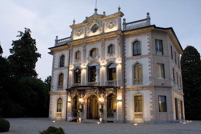 Villa Borghi, Varano Borghi, Italy