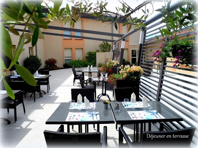 Inter-Hotel Le Caussea, Castres, France