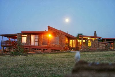 Acra Retreat - Mountain View Lodge - Guest House, Waterval Boven, South Africa