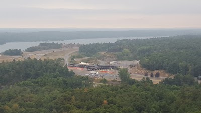 Hill Island Lodge, Lansdowne, Canada